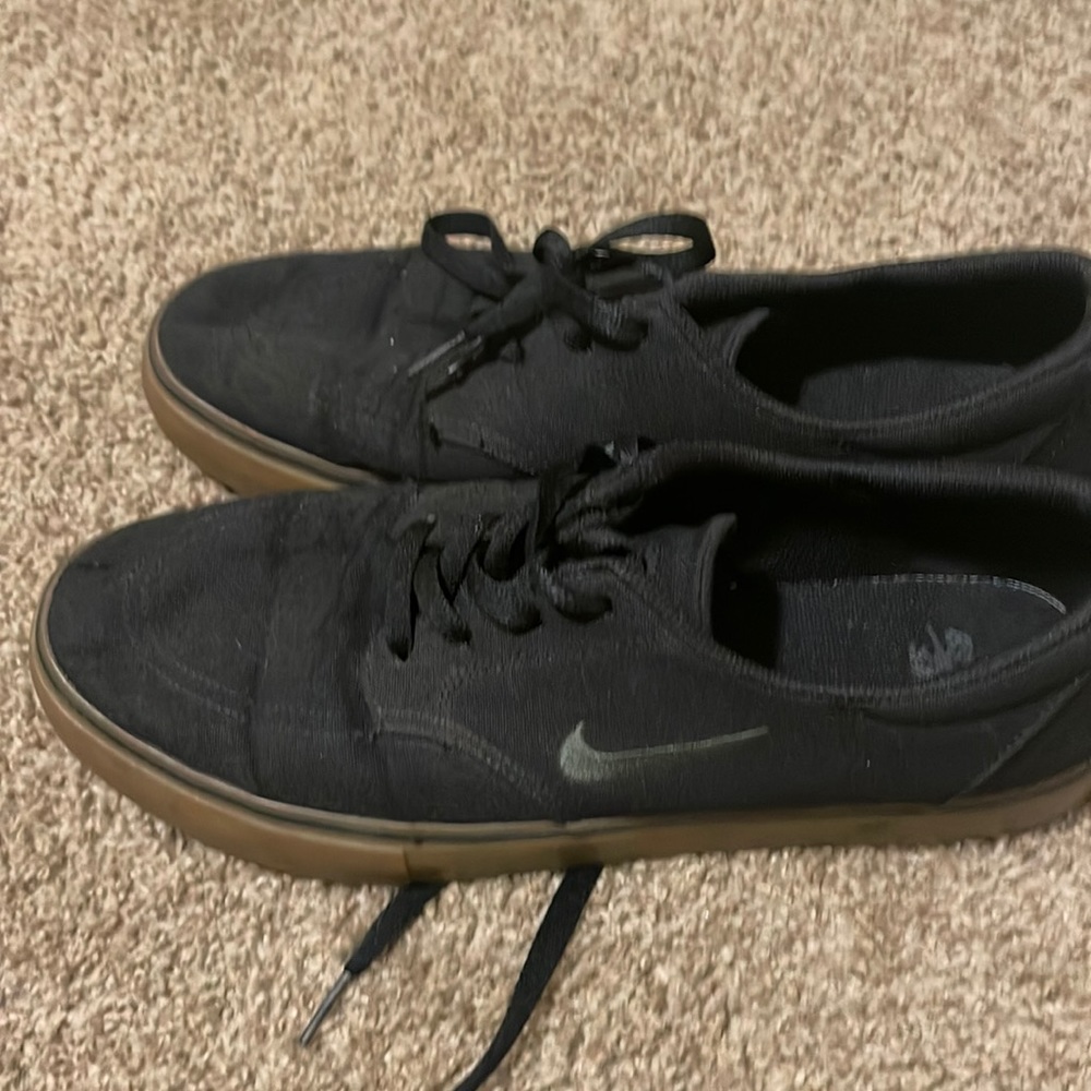 Men Nike shoes